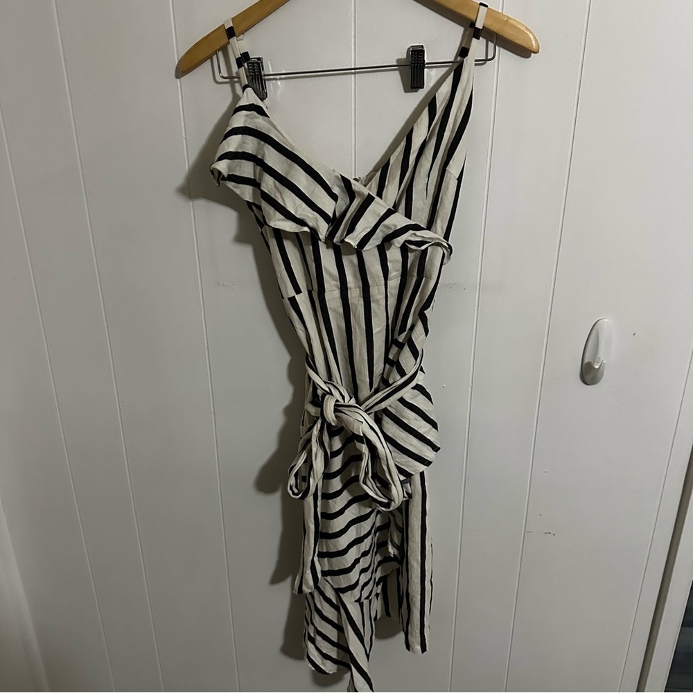 Chelsea28 Black and White Spaghetti Strap Wrap Midi Dress